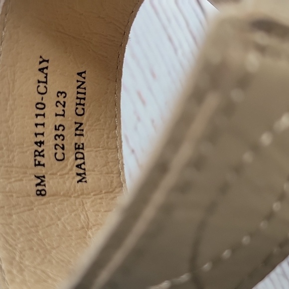 Frye Women's Beige Leather Espadrille Wedges Size 8 - Picture 6 of 9